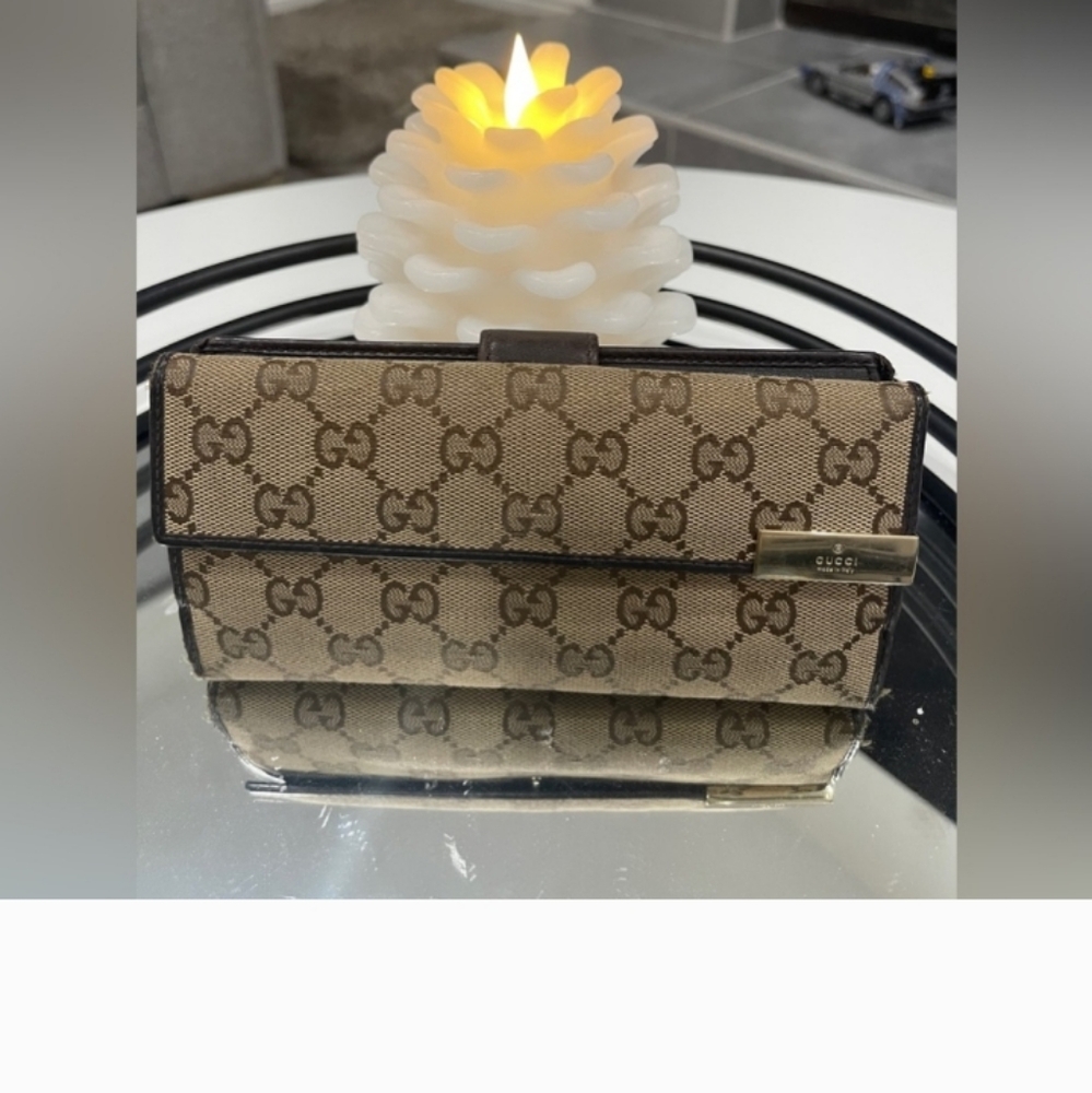 💖Authenic Gucci Wallet 🌈